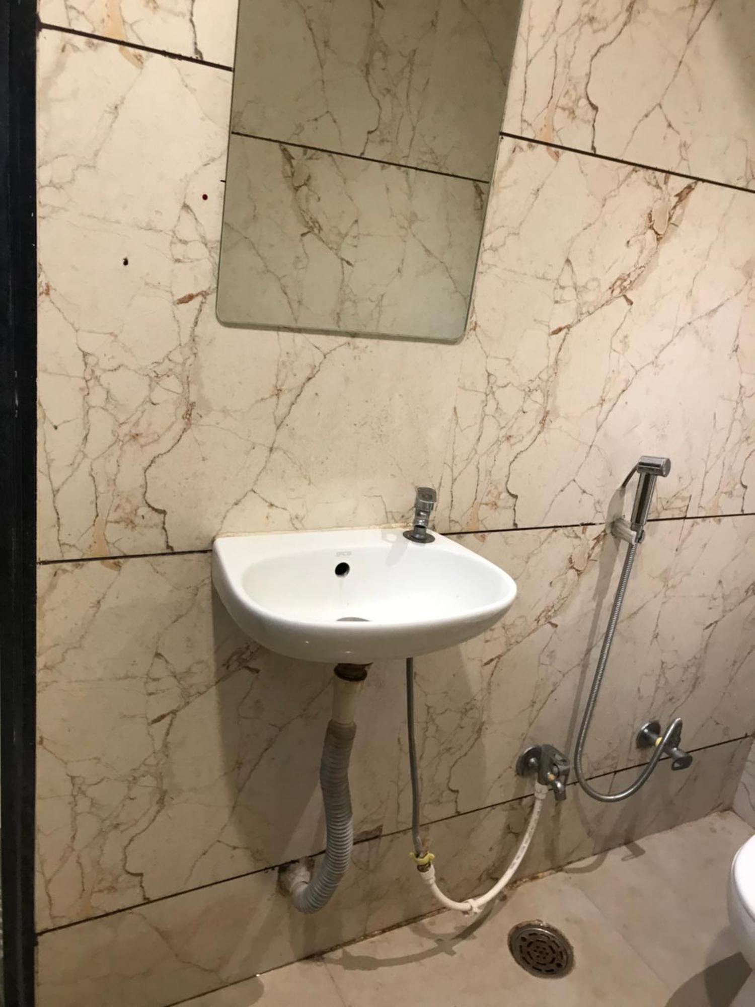Hotel Divine Indore Eksteriør billede